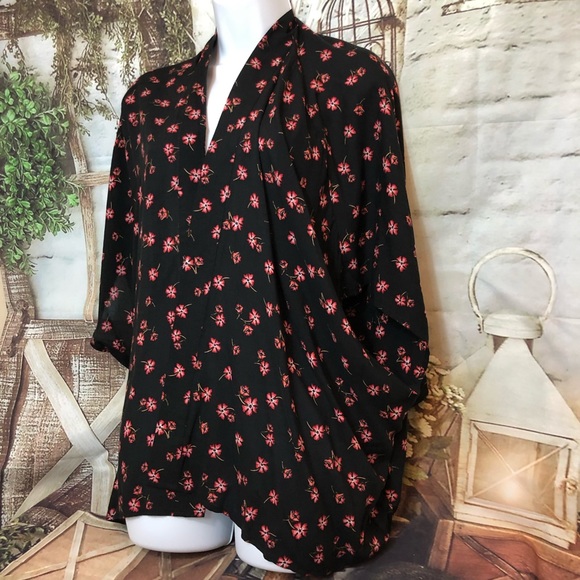 Ann Taylor Loft floral print kimono style short oversize one size flowy summer - Picture 4 of 11